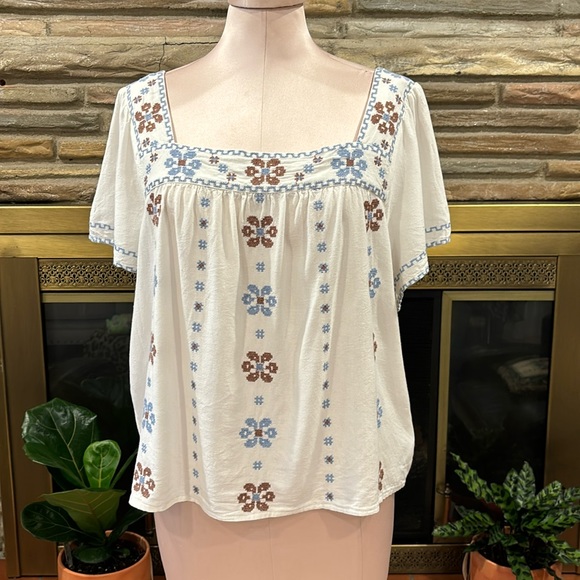 Madewell Cross Stitch Cottagecore
Boho Floral Button Back Top Size XL - Picture 4 of 10